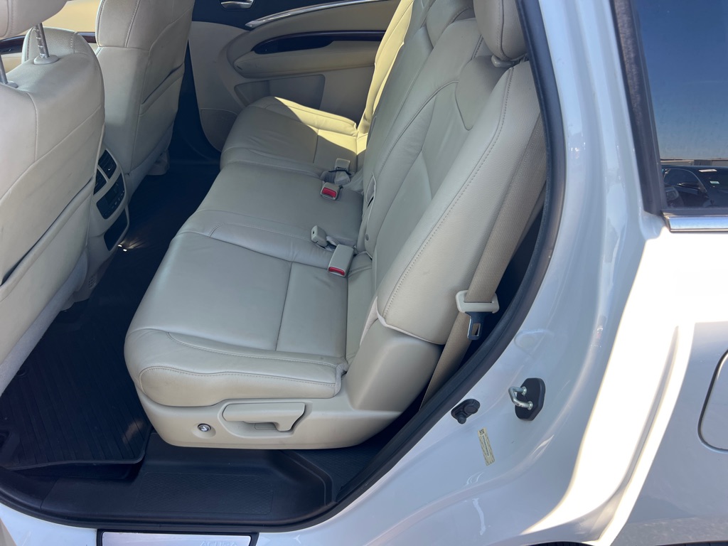 Photo 13 of this ACURA MDX