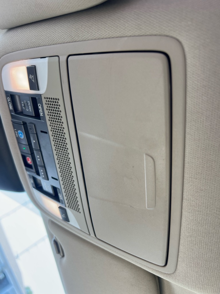 Photo 44 of this ACURA MDX