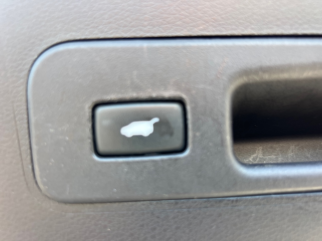 Photo 30 of this ACURA MDX