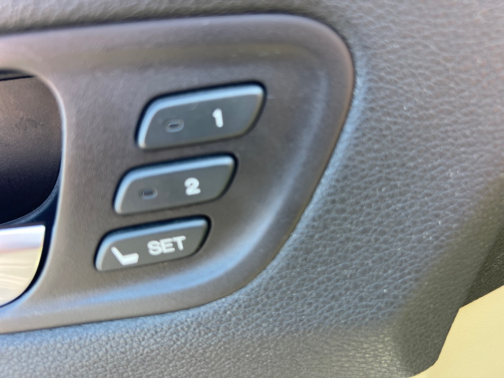 Photo 32 of this ACURA MDX