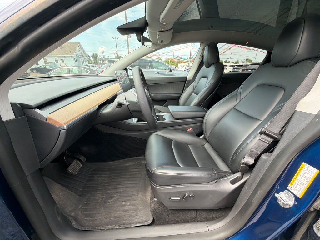 Photo 10 of this TESLA MODEL Y