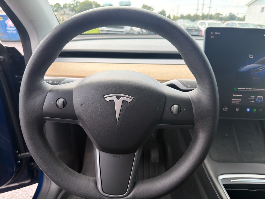 Photo 18 of this TESLA MODEL Y