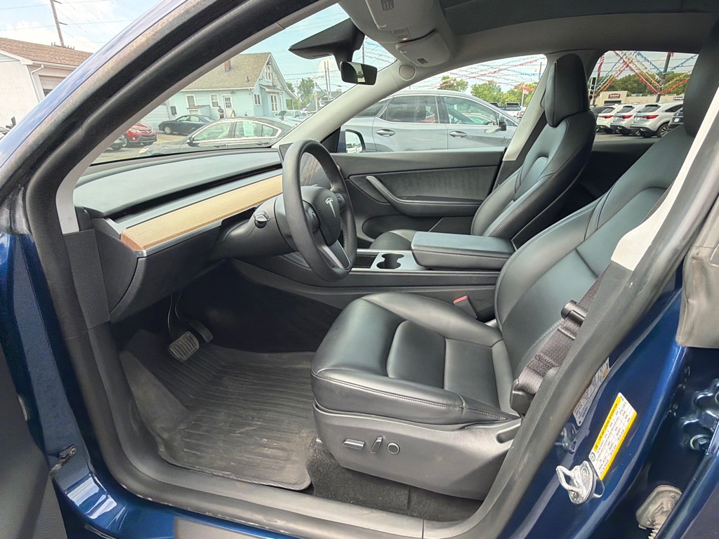 Photo 9 of this TESLA MODEL Y