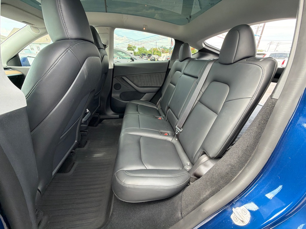 Photo 25 of this TESLA MODEL Y
