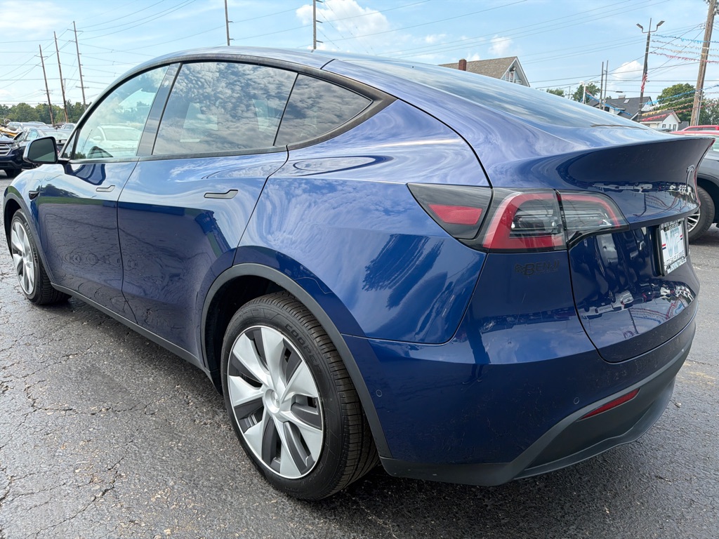 Photo 5 of this TESLA MODEL Y