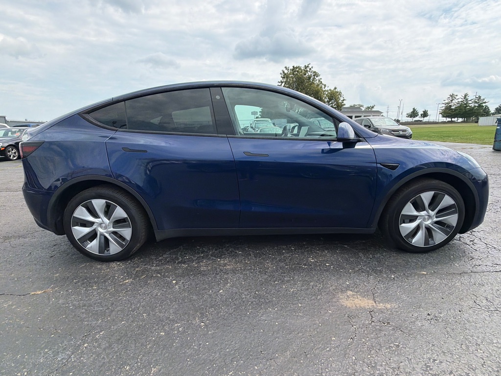 Photo 8 of this TESLA MODEL Y