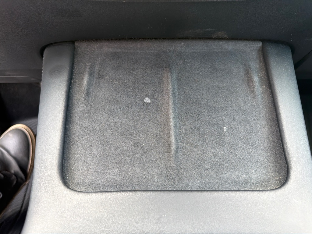 Photo 21 of this TESLA MODEL Y