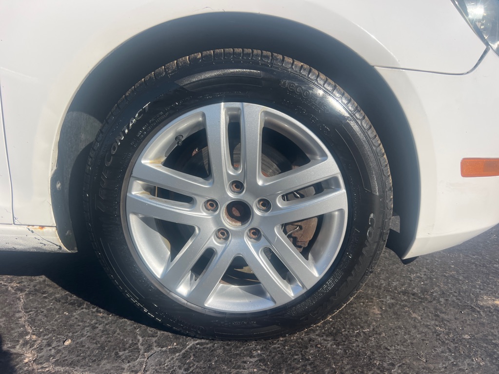 Photo 36 of this VOLKSWAGEN JETTA TDI