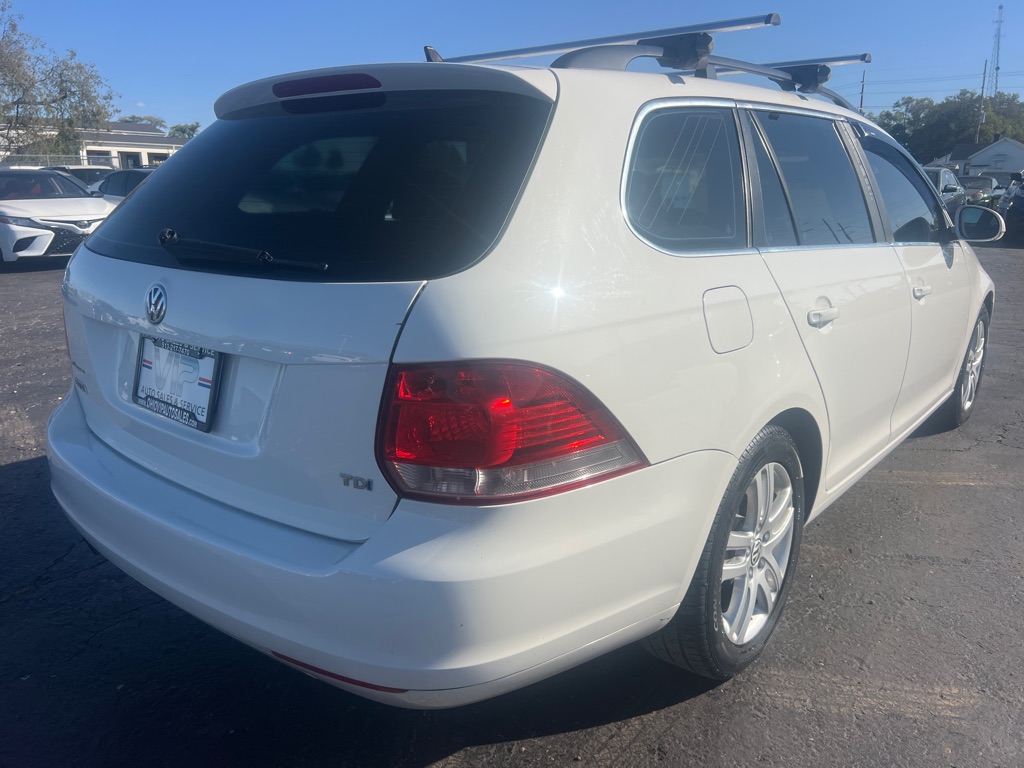Photo 7 of this VOLKSWAGEN JETTA TDI