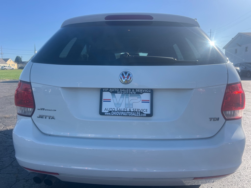Photo 6 of this VOLKSWAGEN JETTA TDI