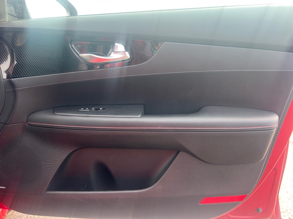 Photo 19 of this KIA FORTE