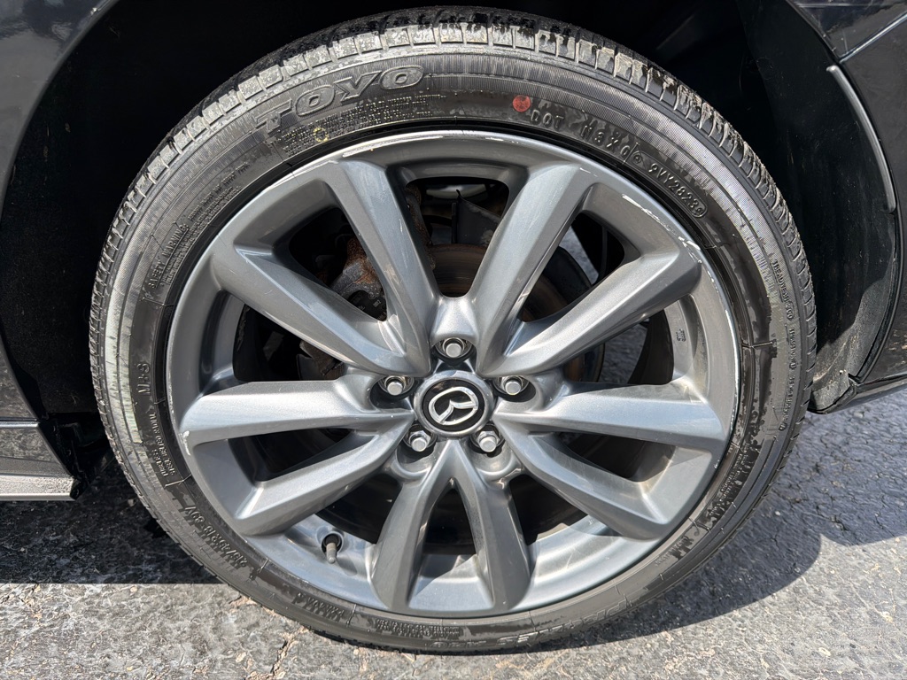 Photo 36 of this MAZDA MAZDA3