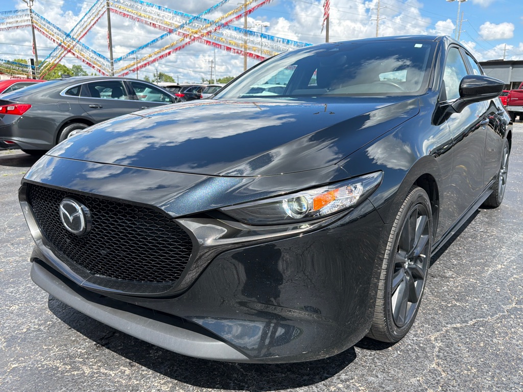 Photo 3 of this MAZDA MAZDA3
