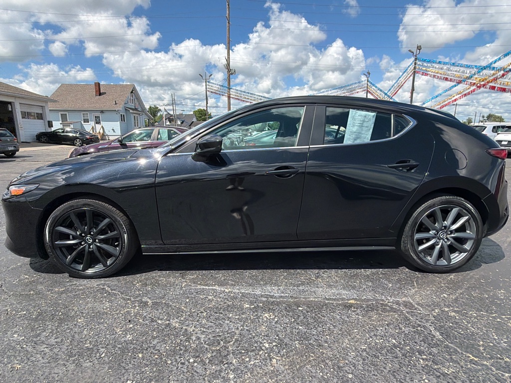 Photo 4 of this MAZDA MAZDA3