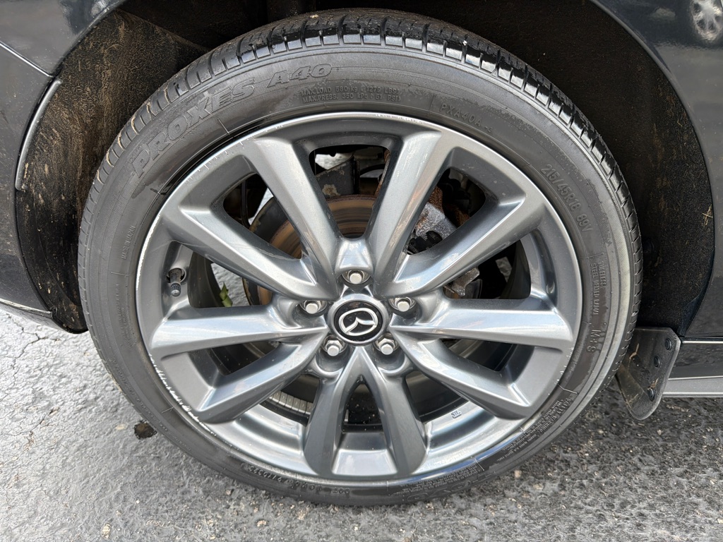Photo 37 of this MAZDA MAZDA3