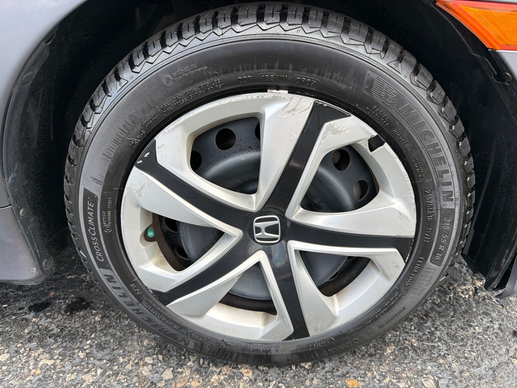 Photo 13 of this HONDA CIVIC