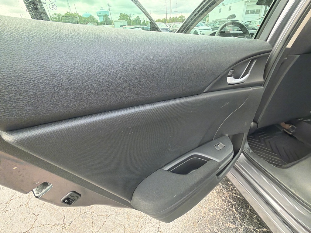 Photo 32 of this HONDA CIVIC