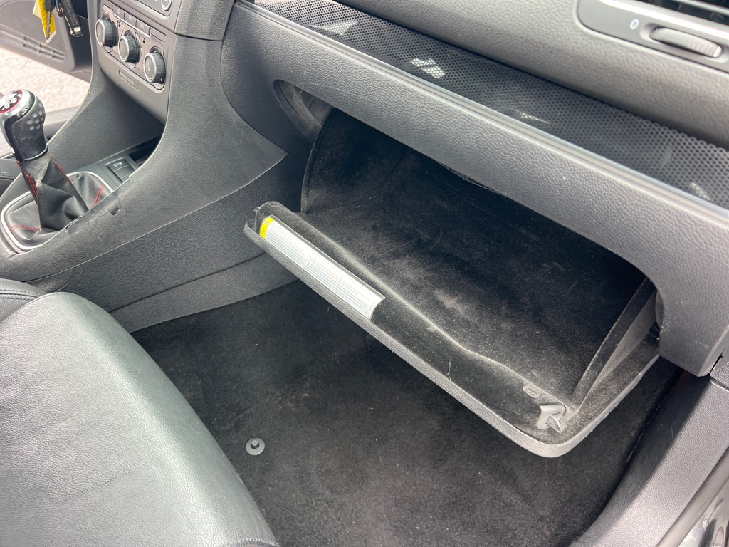 Photo 22 of this VOLKSWAGEN GTI