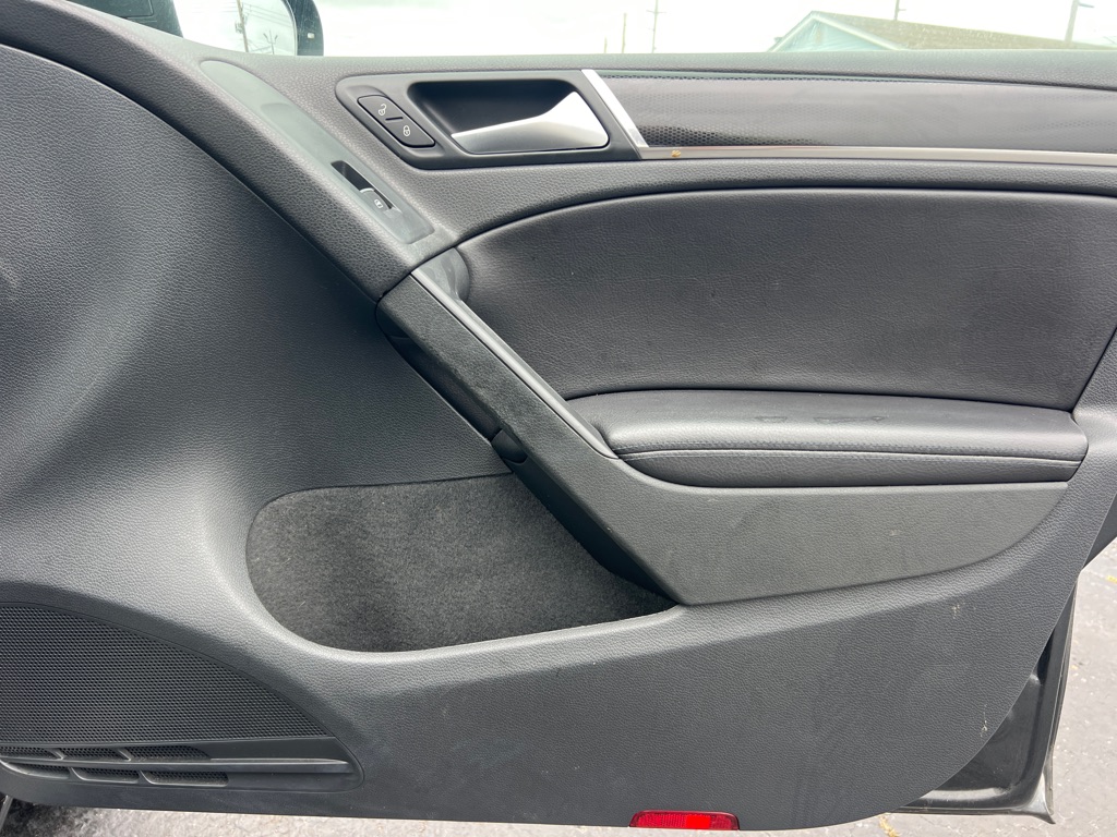 Photo 19 of this VOLKSWAGEN GTI