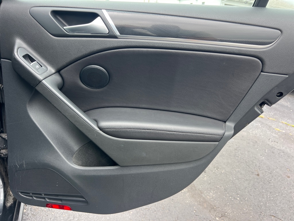 Photo 15 of this VOLKSWAGEN GTI