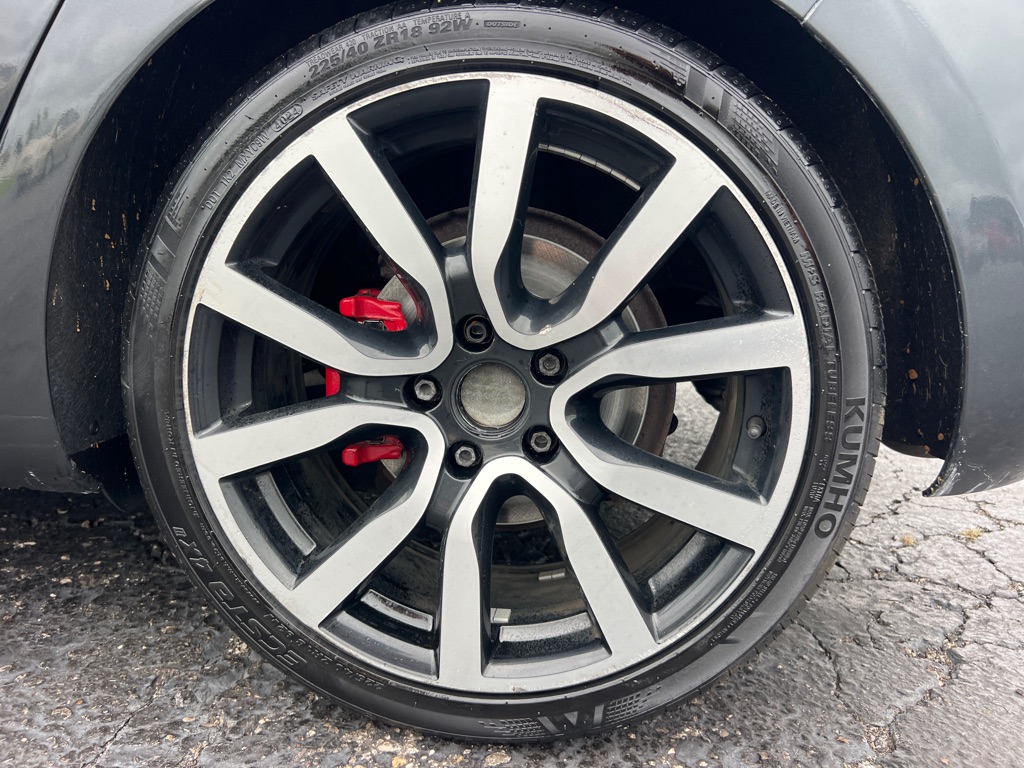 Photo 37 of this VOLKSWAGEN GTI