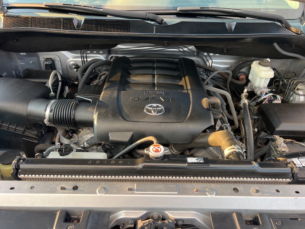 Photo 52 of this TOYOTA TUNDRA