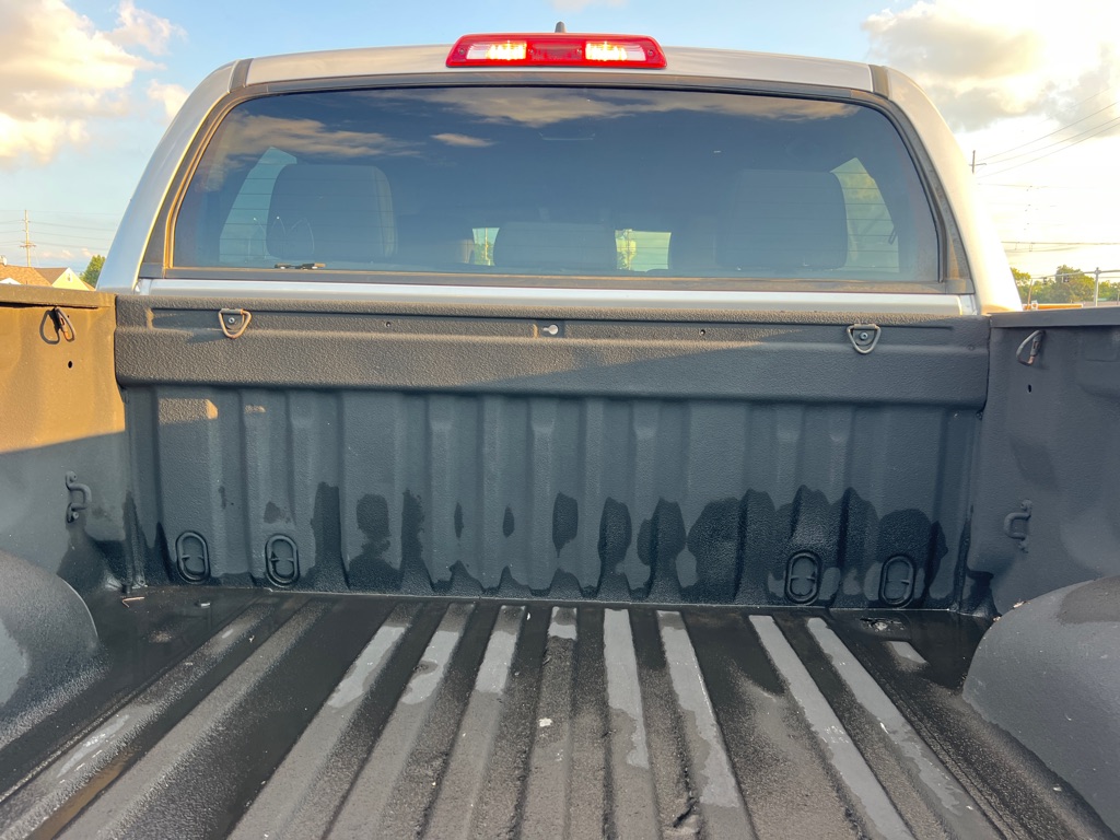 Photo 12 of this TOYOTA TUNDRA