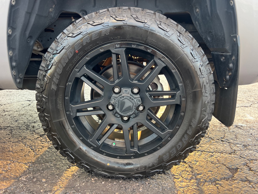 Photo 44 of this TOYOTA TUNDRA