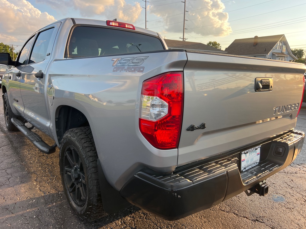 Photo 5 of this TOYOTA TUNDRA