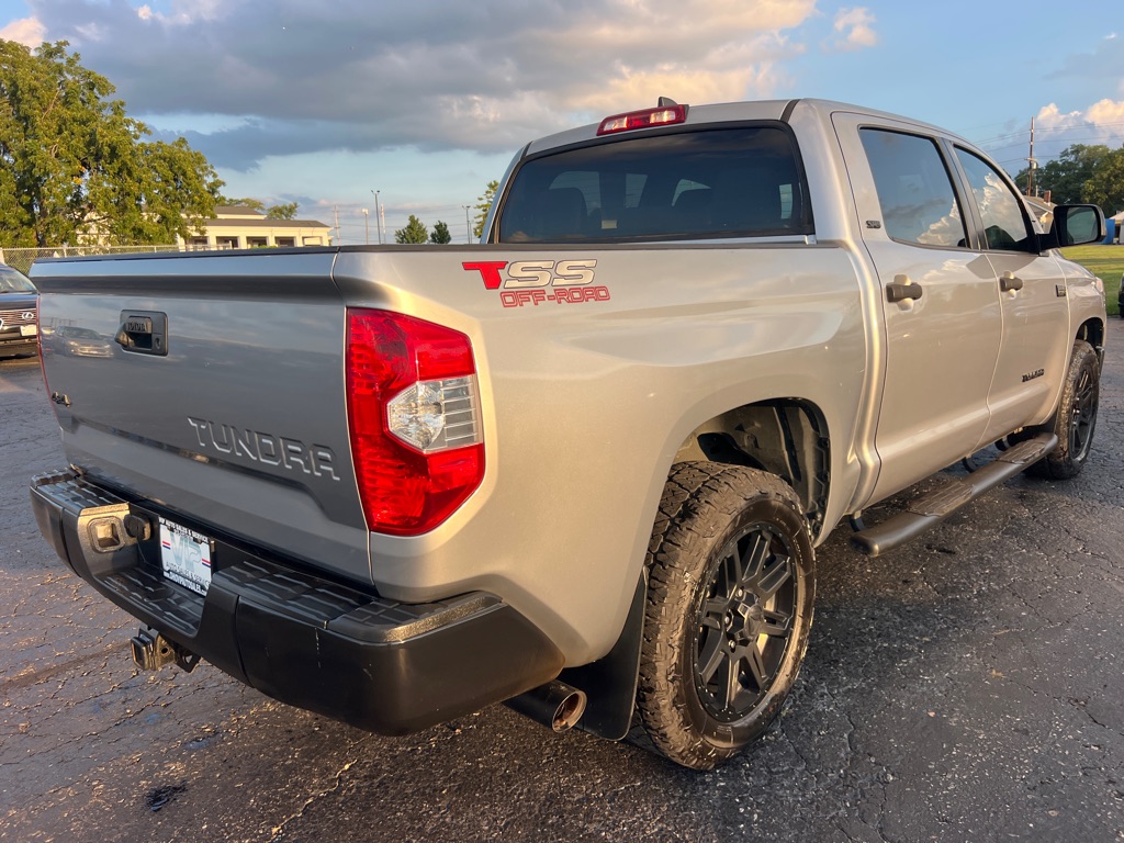 Photo 7 of this TOYOTA TUNDRA