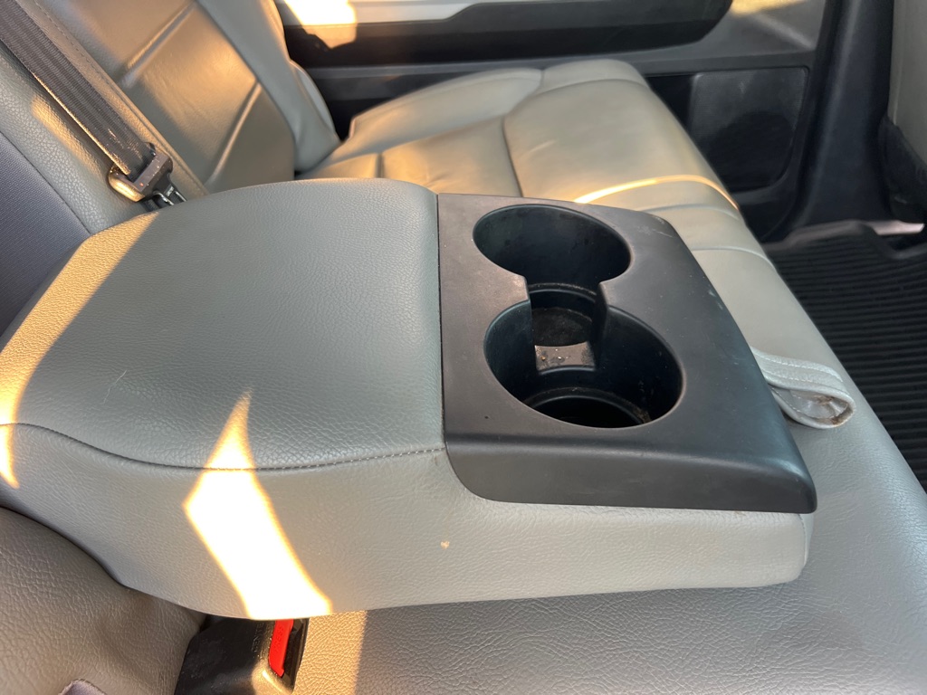 Photo 21 of this TOYOTA TUNDRA