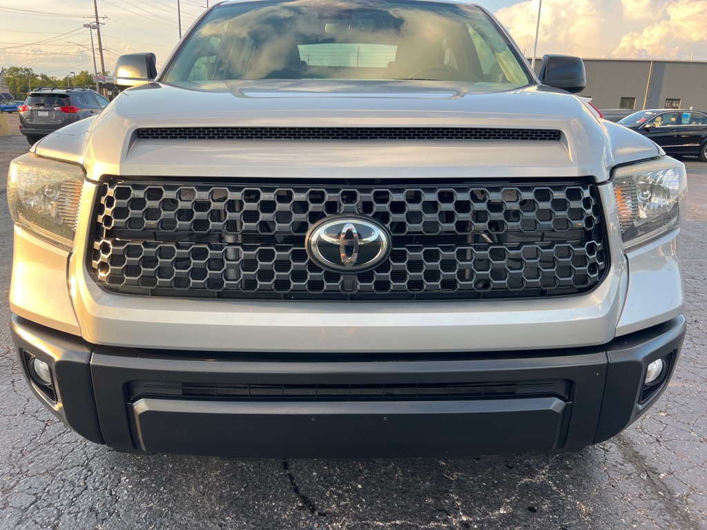Photo 2 of this TOYOTA TUNDRA