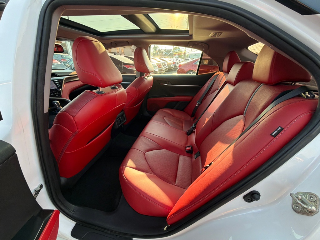 Photo 24 of this TOYOTA CAMRY