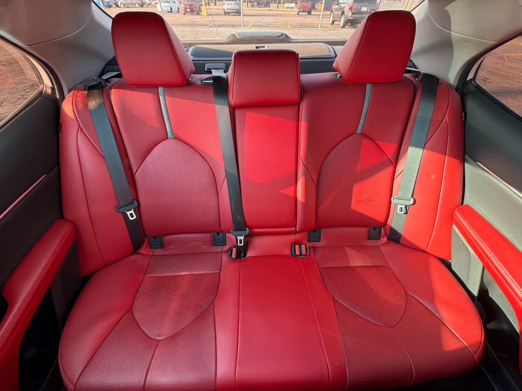 Photo 29 of this TOYOTA CAMRY