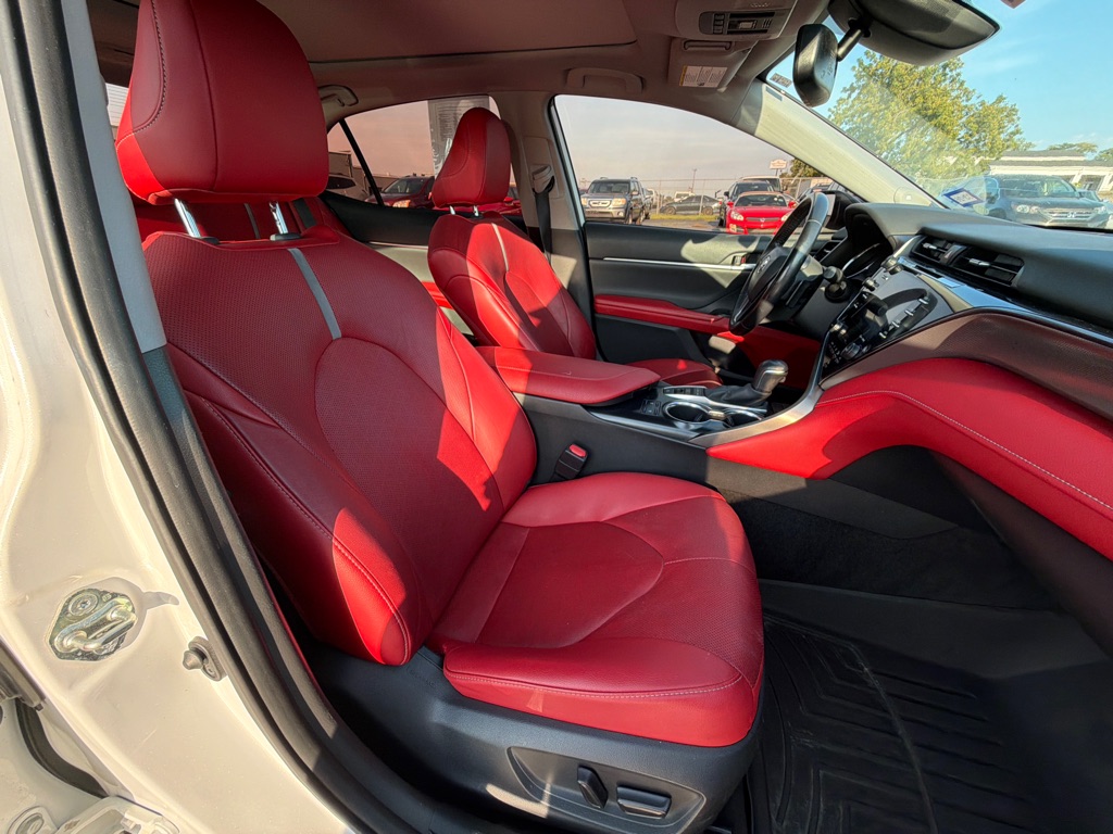 Photo 14 of this TOYOTA CAMRY