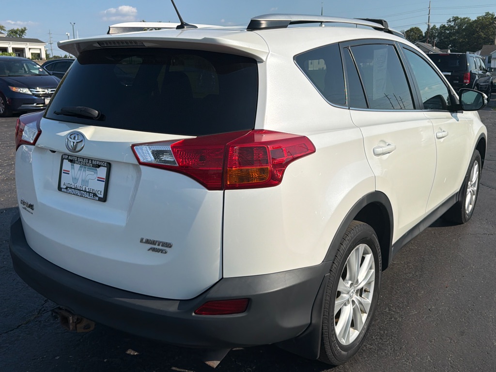 Photo 7 of this TOYOTA RAV4
