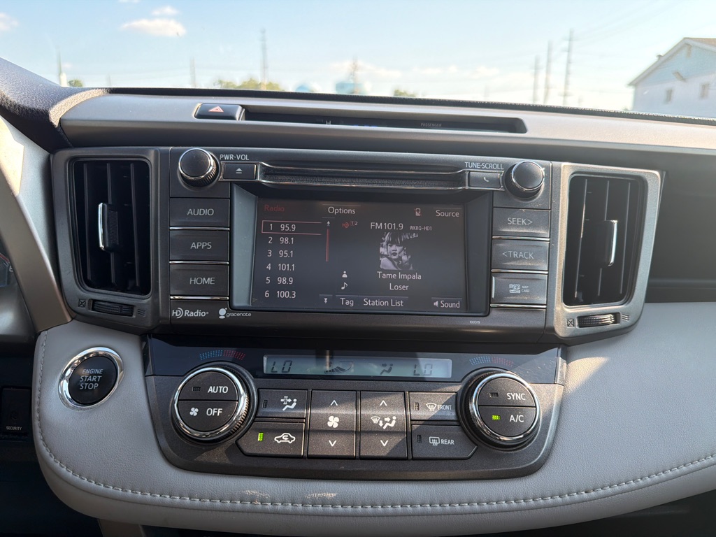 Photo 23 of this TOYOTA RAV4