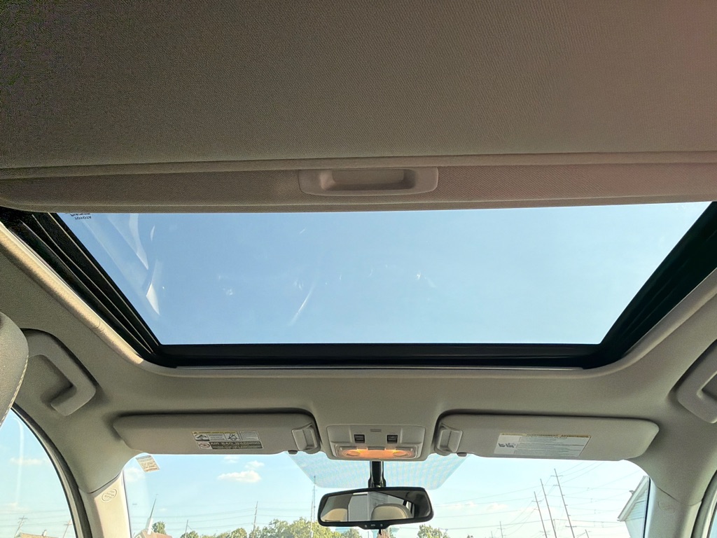 Photo 19 of this TOYOTA RAV4