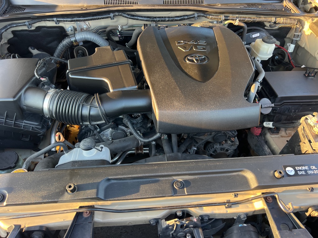 Photo 42 of this TOYOTA TACOMA