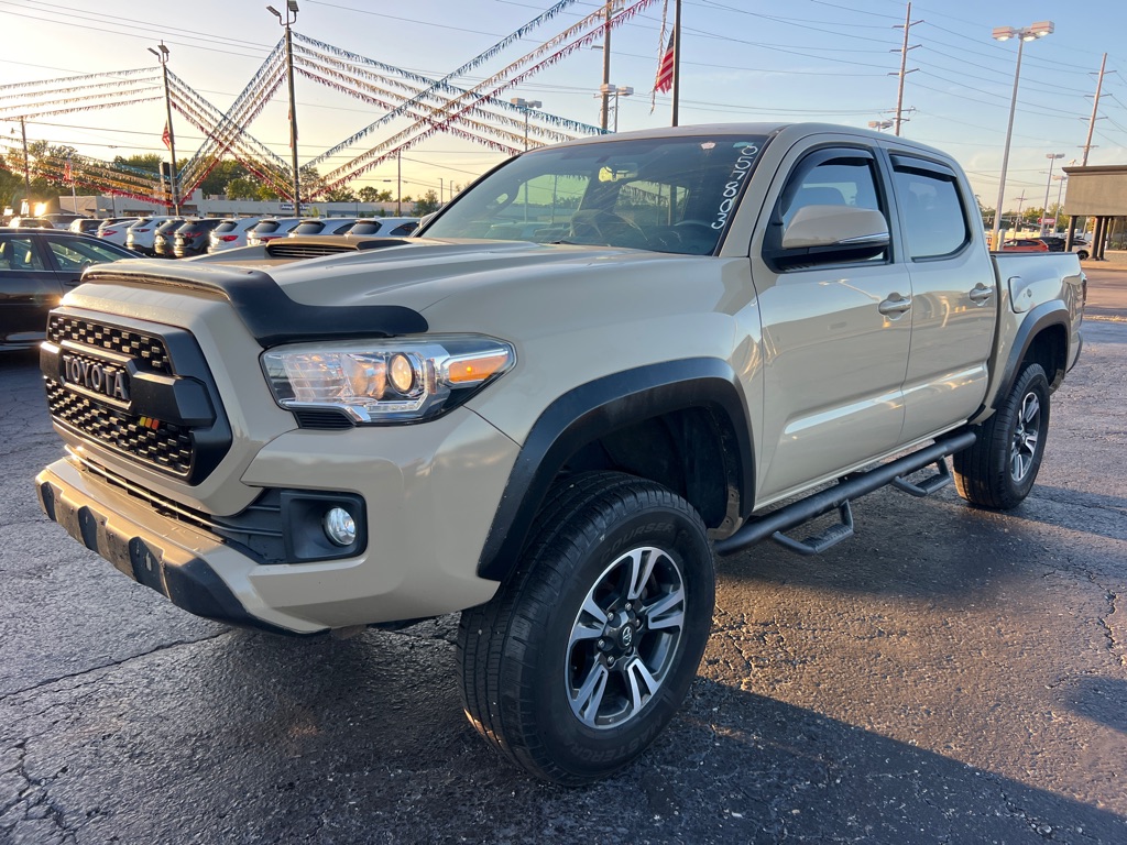 Photo 3 of this TOYOTA TACOMA