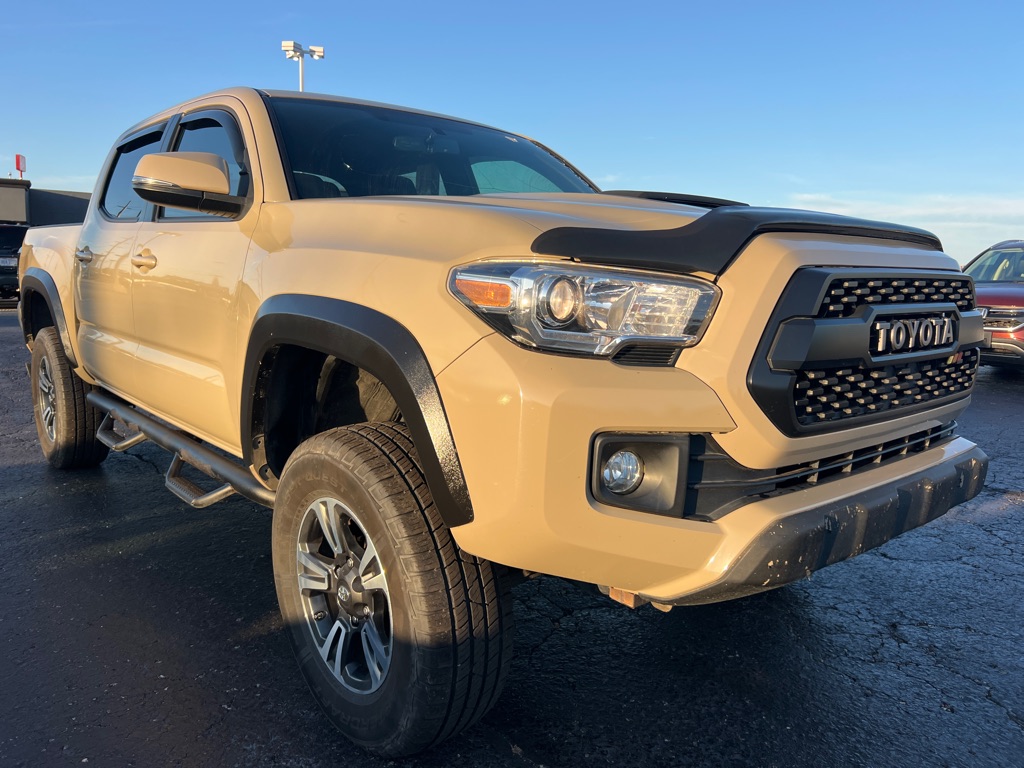 2017 TOYOTA TACOMA
