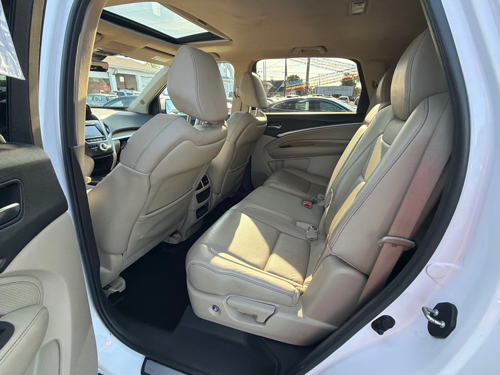 Photo 30 of this ACURA MDX