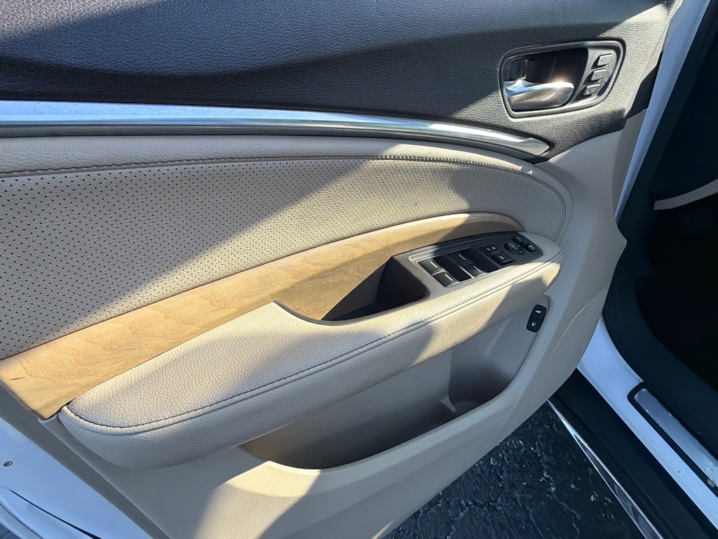 Photo 16 of this ACURA MDX