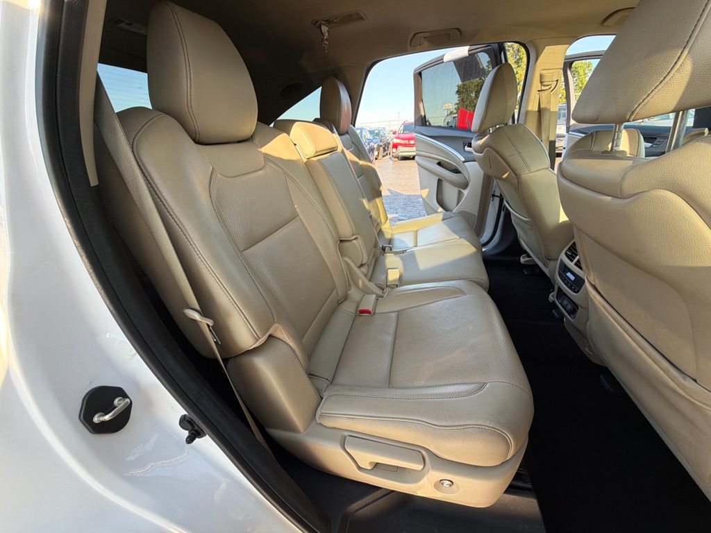 Photo 34 of this ACURA MDX