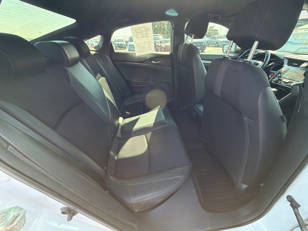Photo 30 of this HONDA CIVIC