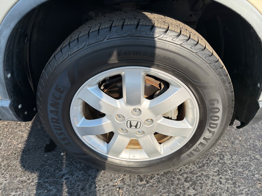 Photo 38 of this HONDA CR-V