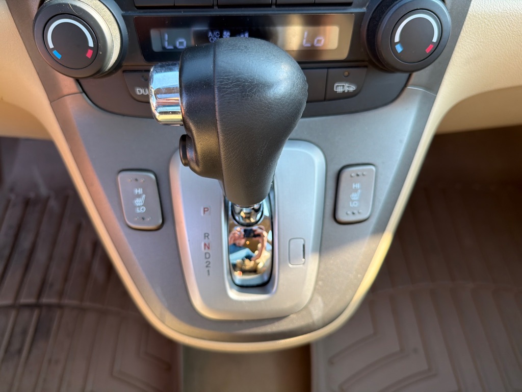 Photo 24 of this HONDA CR-V