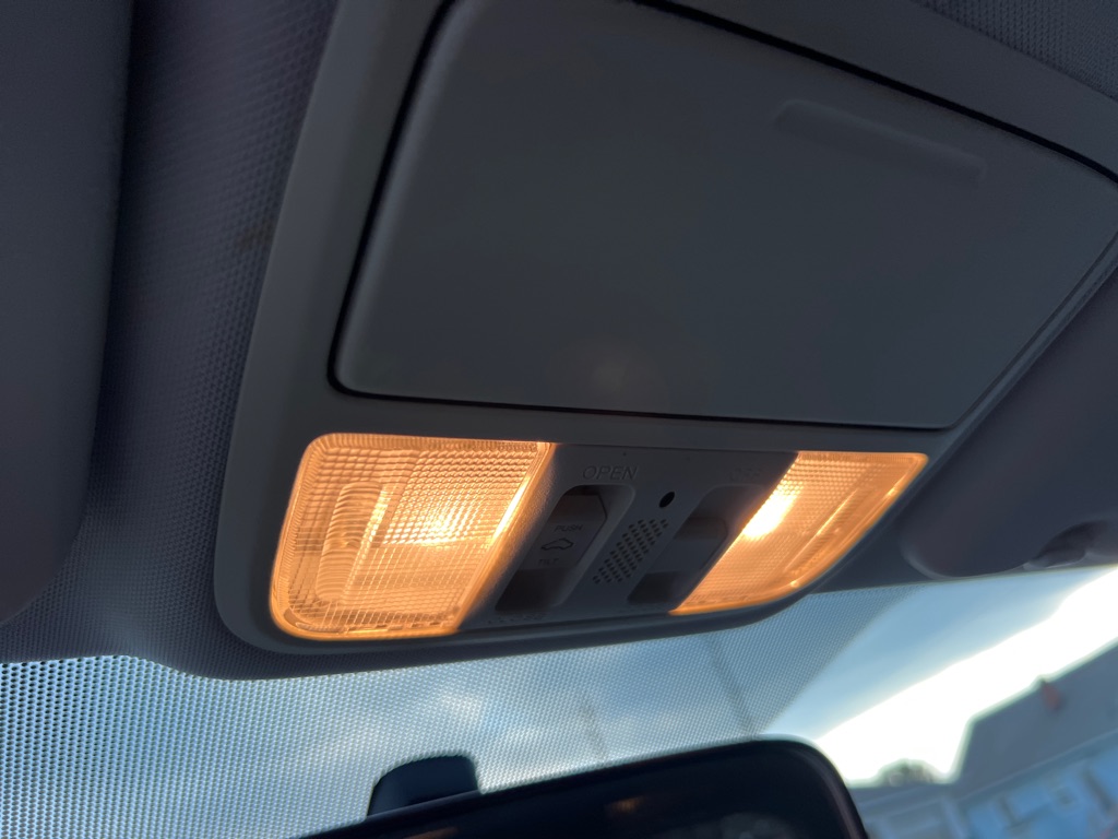 Photo 34 of this HONDA CR-V