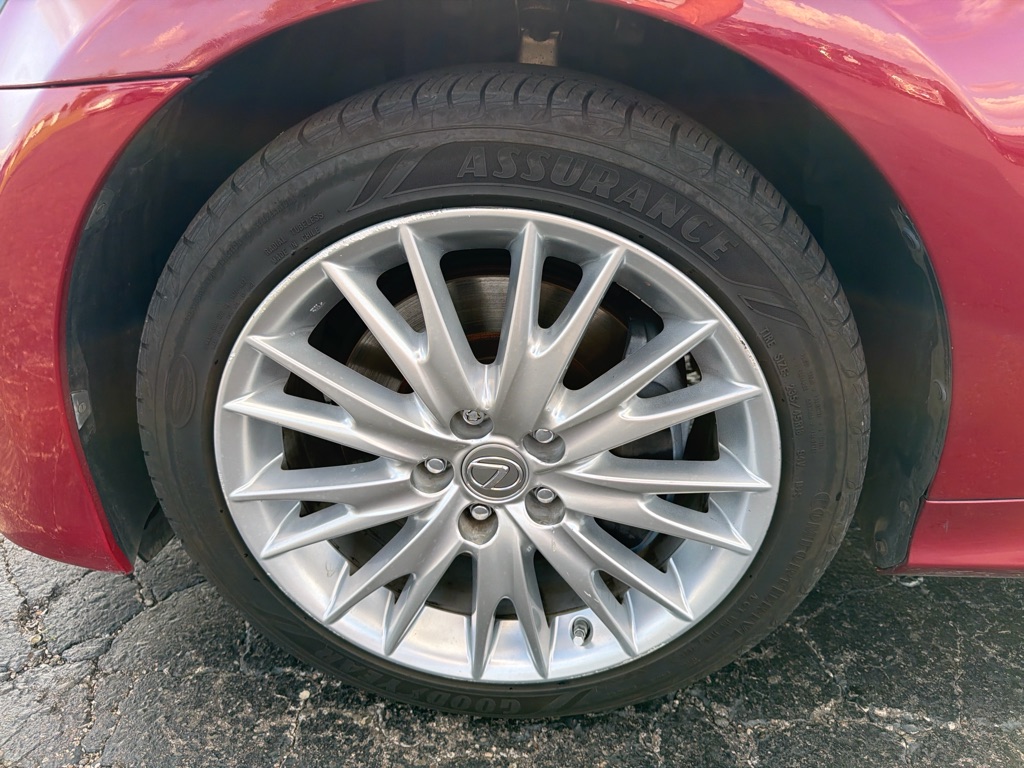 Photo 32 of this LEXUS GS