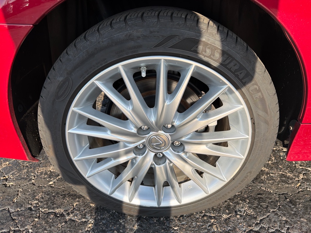 Photo 34 of this LEXUS GS